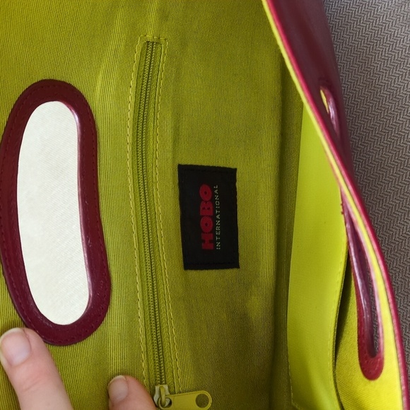 ❤️ Hobo International Katrina Clutch In Red - Picture 3 of 8